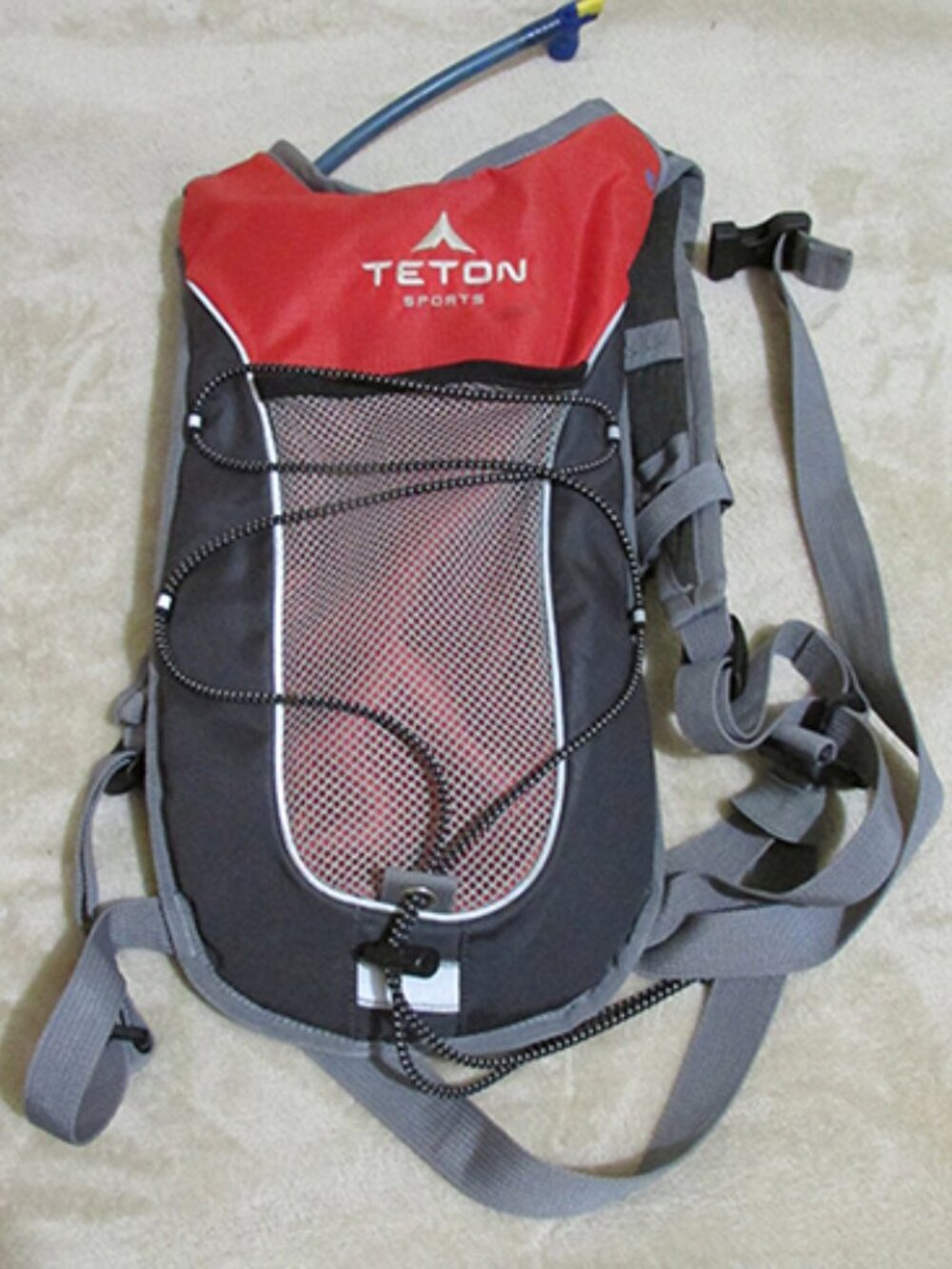 TETON Sports Hydration Backpack w/ Bladder Hiking / Outdoor